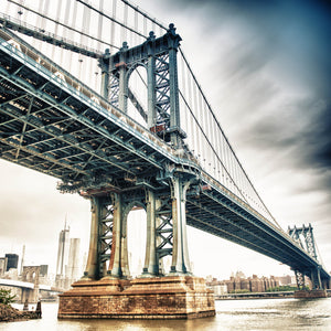 Canvas Wall Art: The Stunning Manhattan Bridge in Color (32"x32")